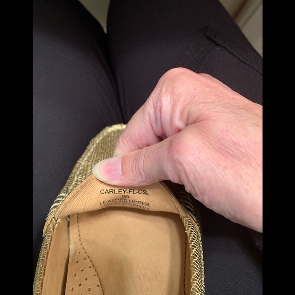 NIB Lauren Ralph Lauren Carley Antique Brass Metallic Embossed Lizard Design - Picture 9 of 10